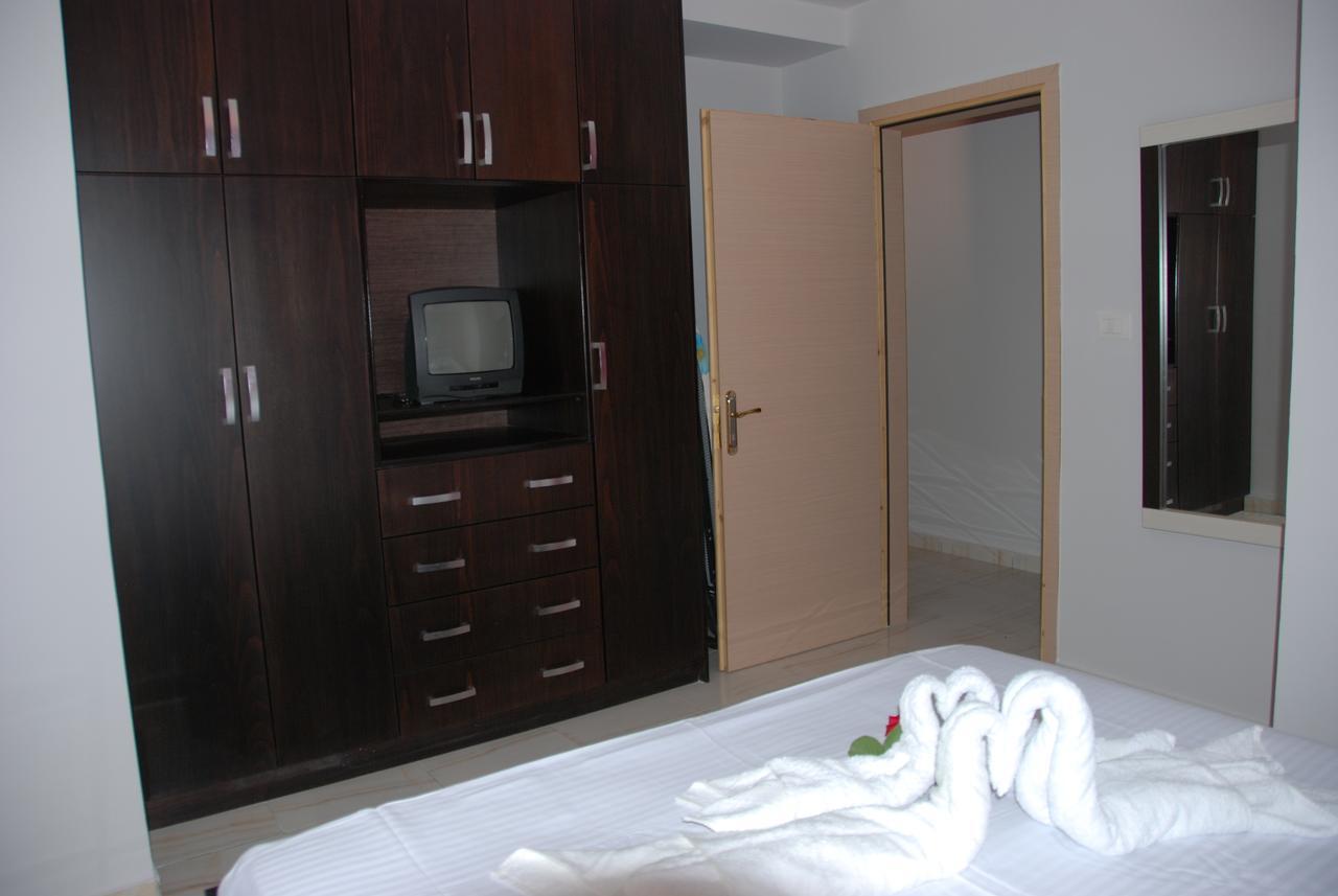 Olive Tree Apartment ساراندا المظهر الخارجي الصورة