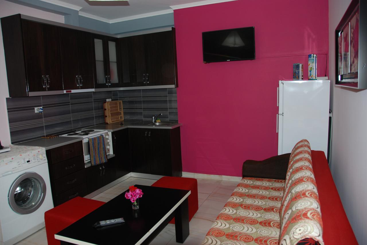 Olive Tree Apartment ساراندا المظهر الخارجي الصورة
